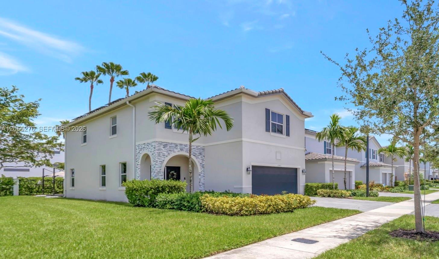 1361 SE 27th Terrace