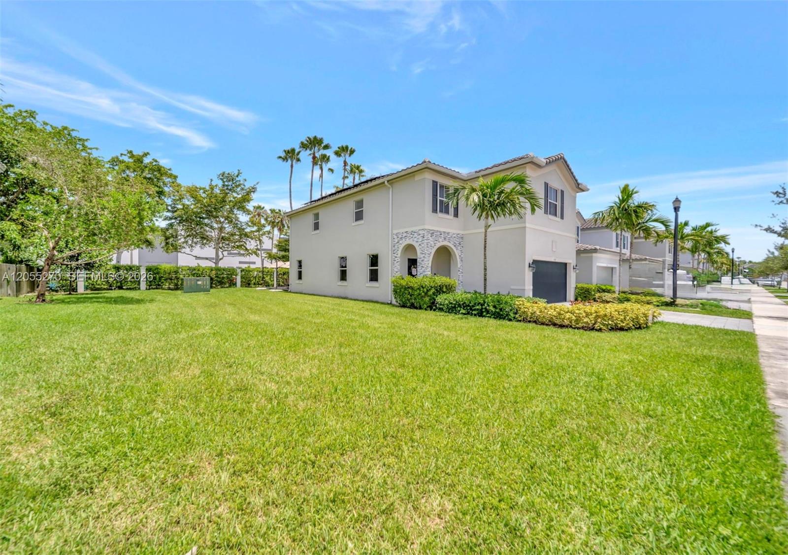 1361 SE 27th Terrace