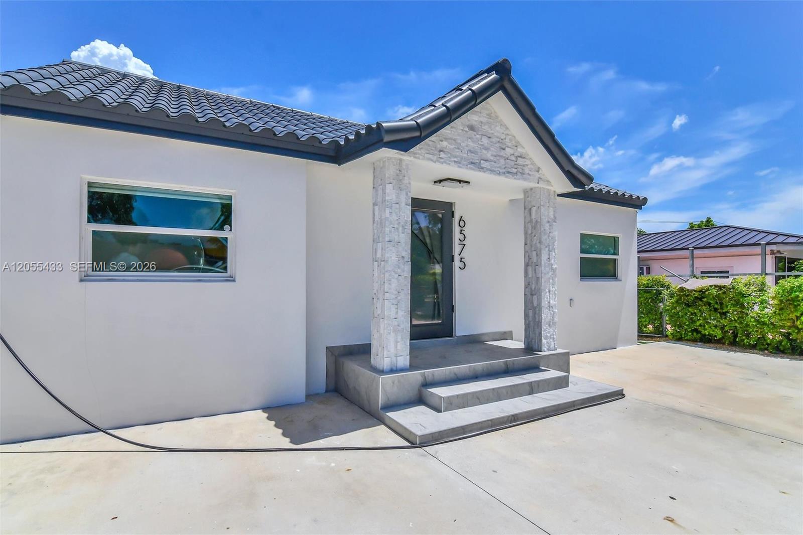 6575 SW 39th Terrace