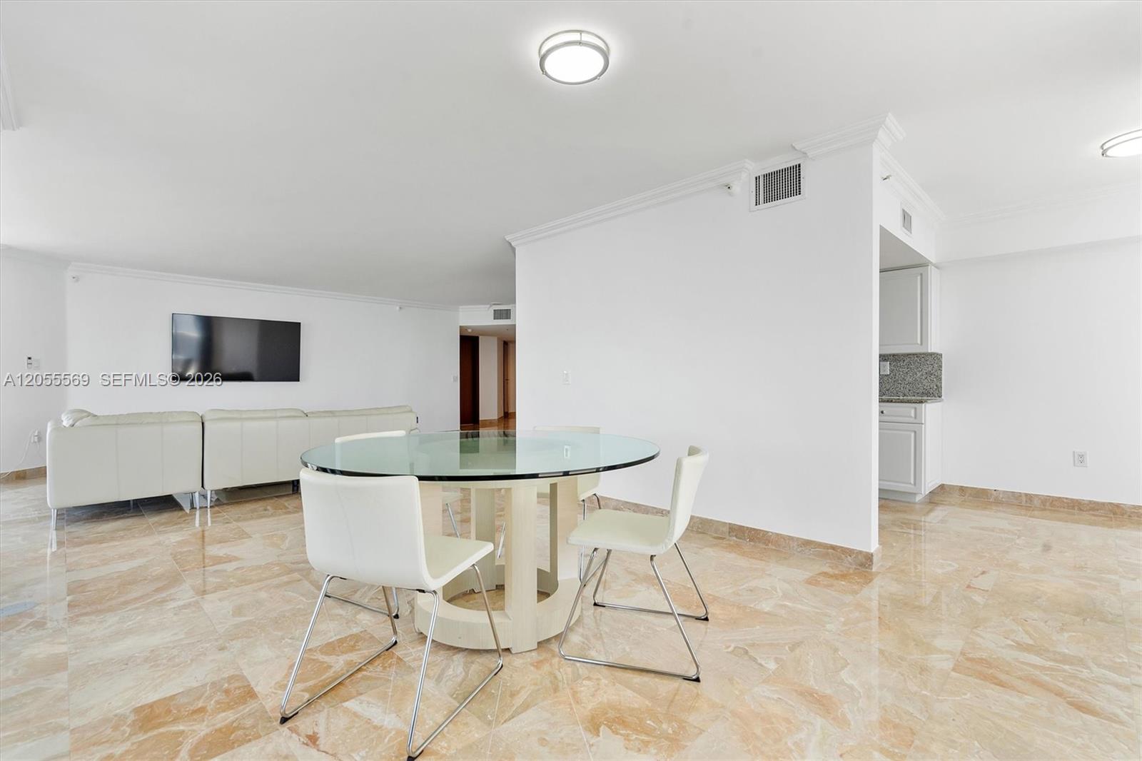 16711 Collins Avenue