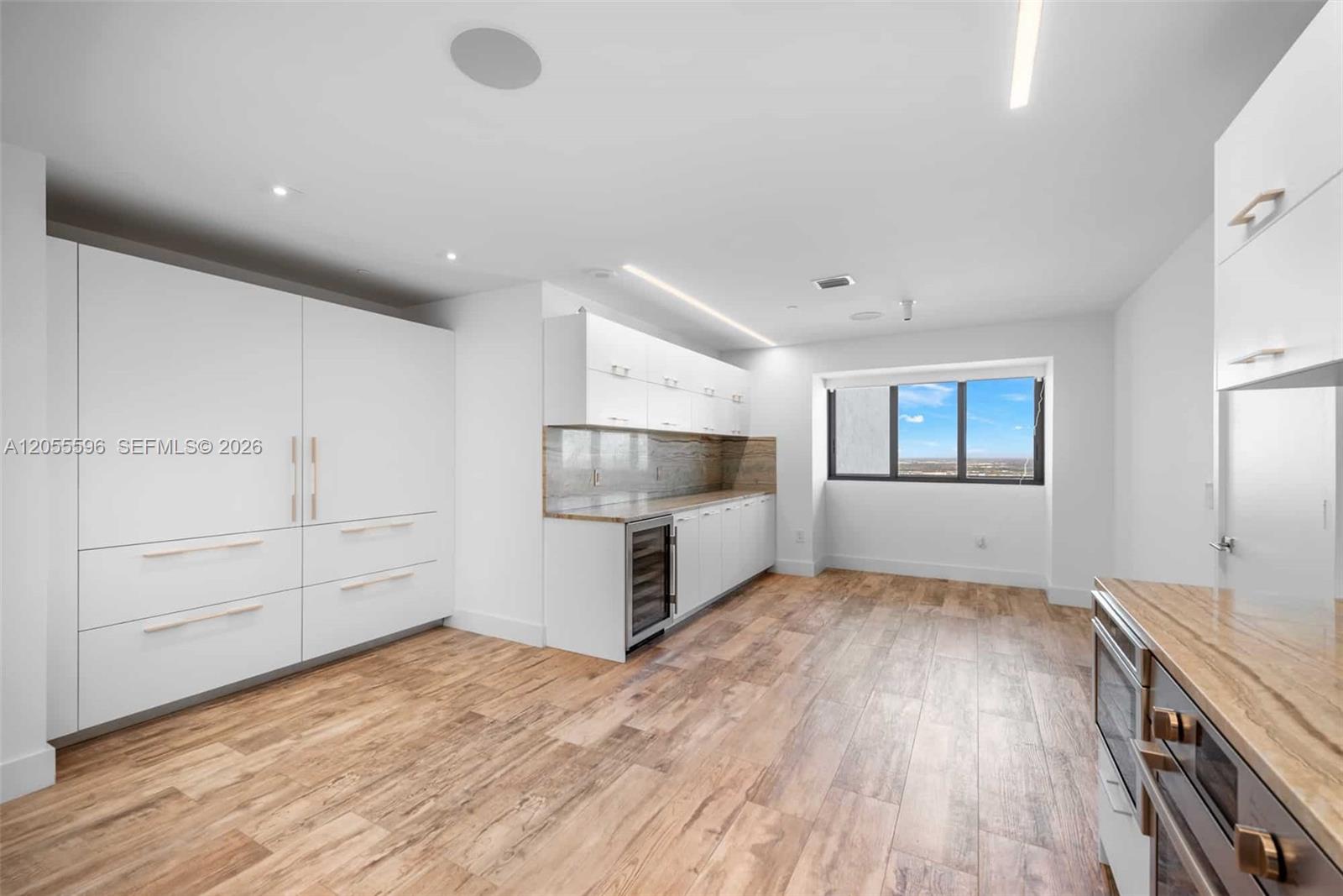 650 NE 32nd Street