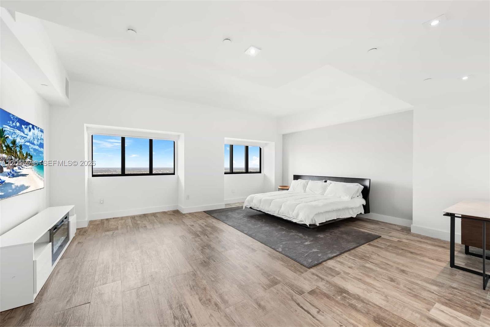 650 NE 32nd Street