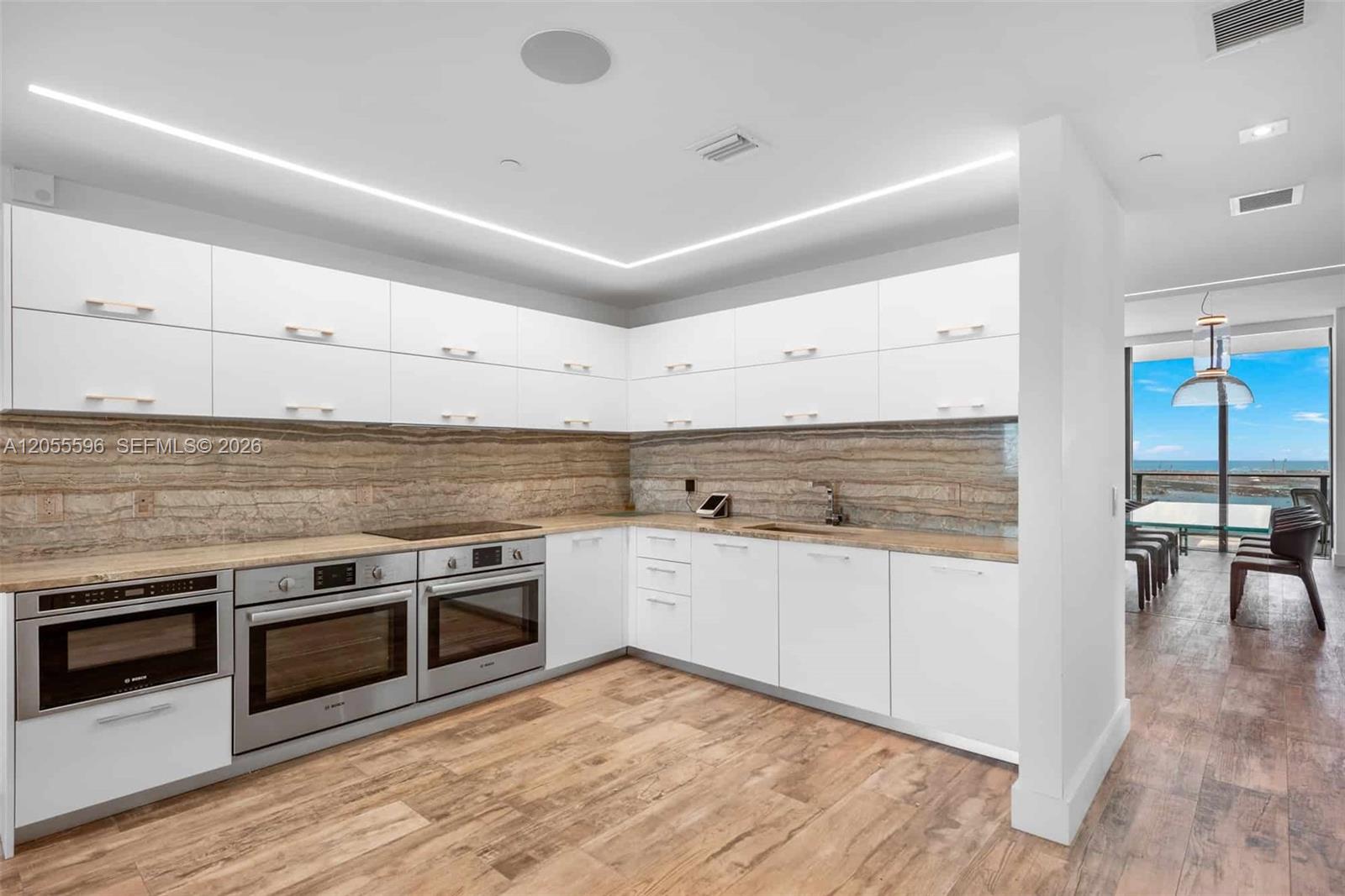 650 NE 32nd Street