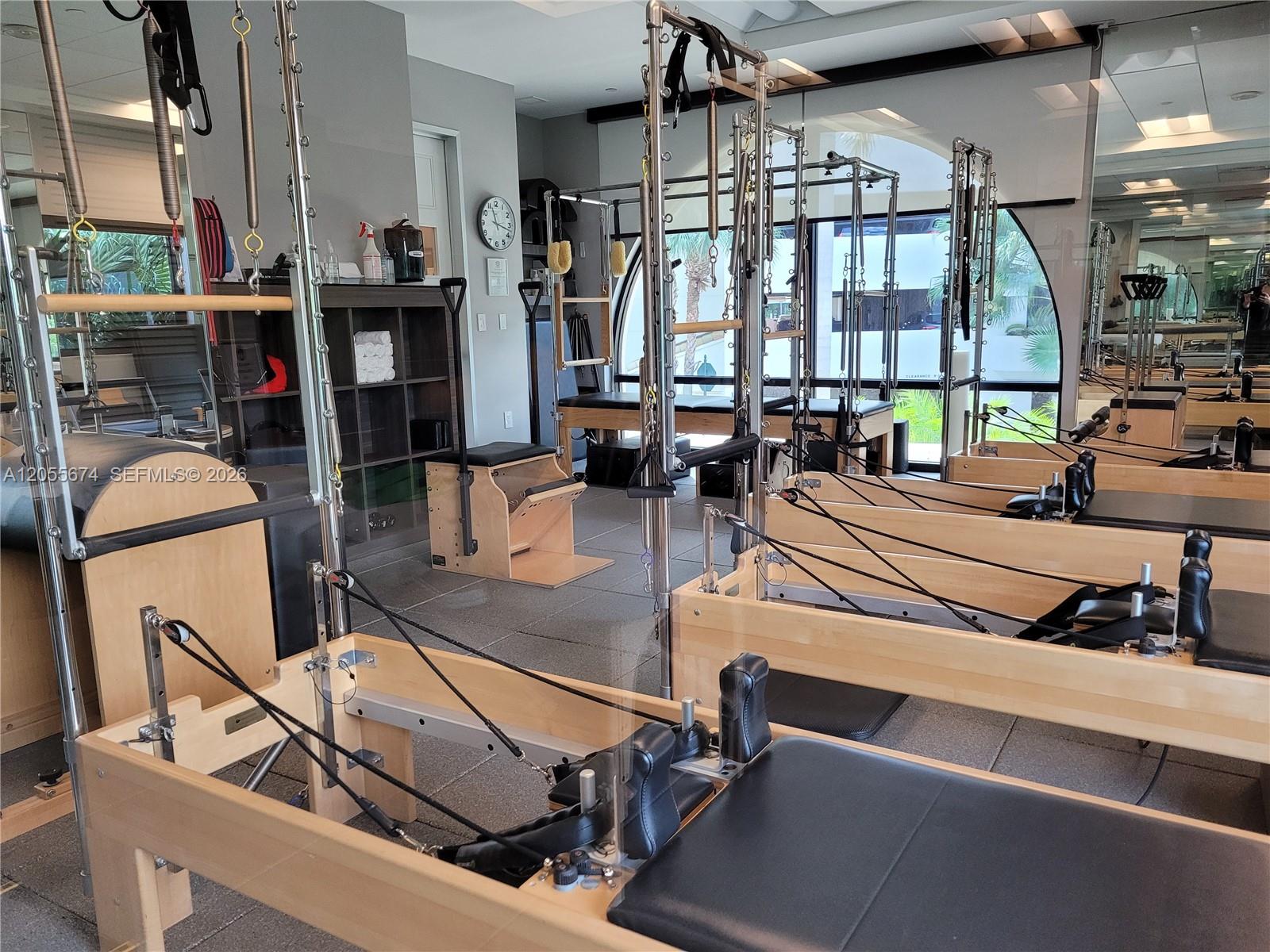 3000 Island Boulevard