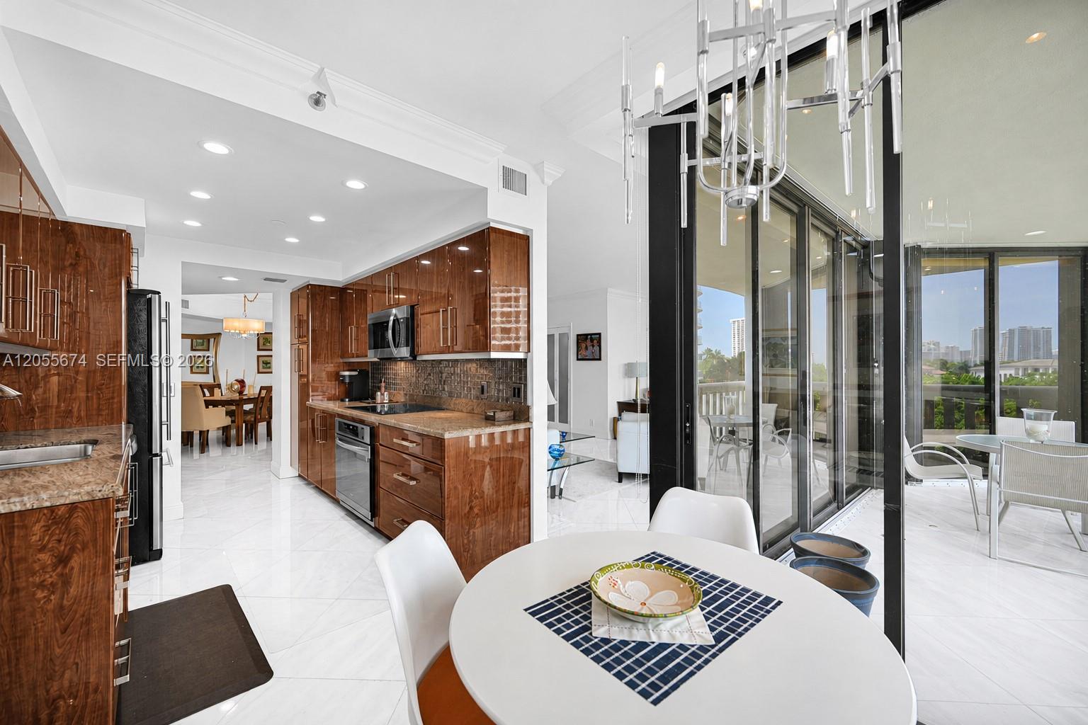 3000 Island Boulevard