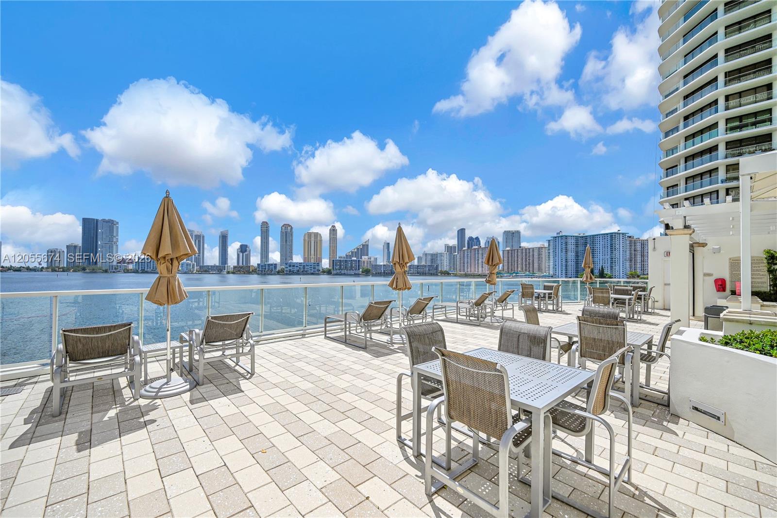 3000 Island Boulevard