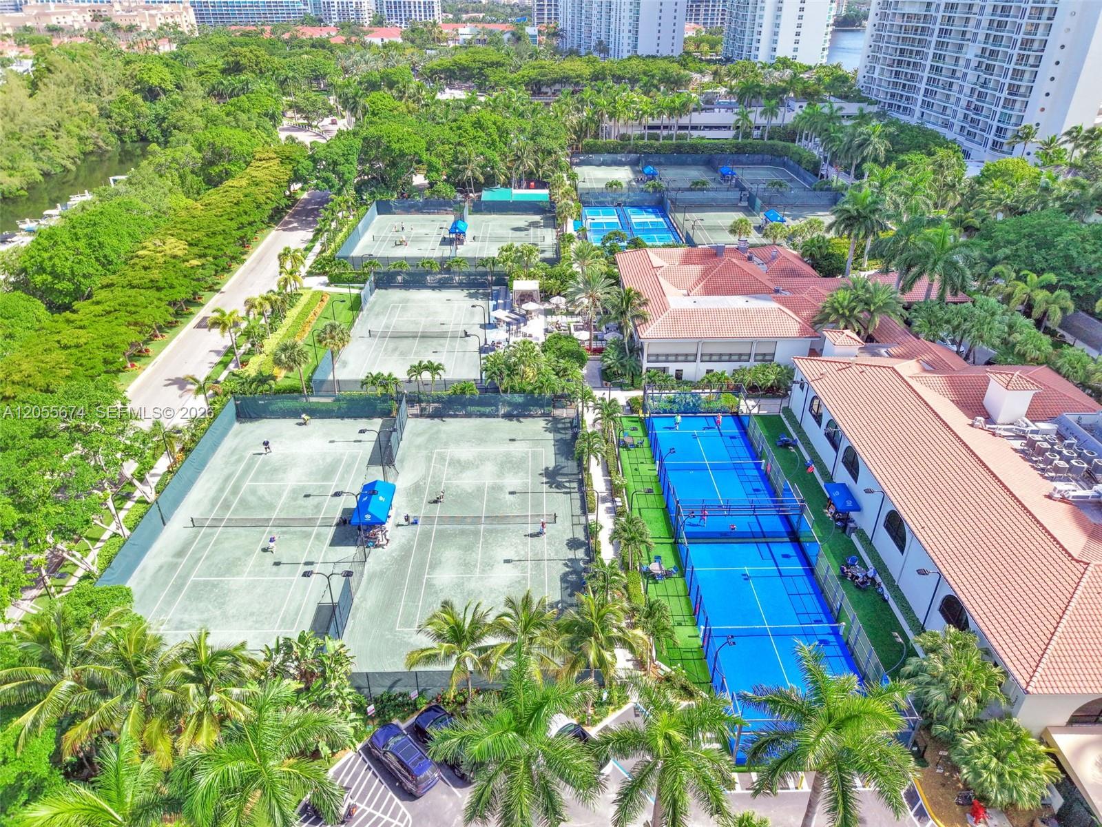 3000 Island Boulevard