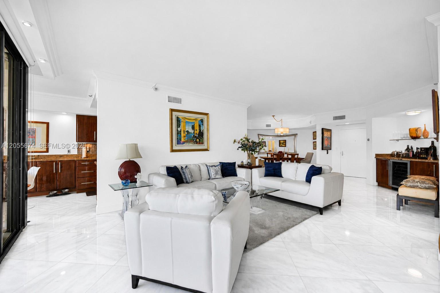 3000 Island Boulevard
