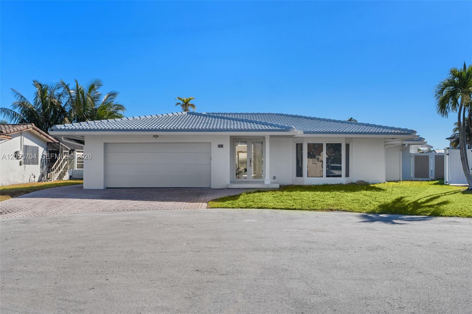 670 SE 7th Avenue