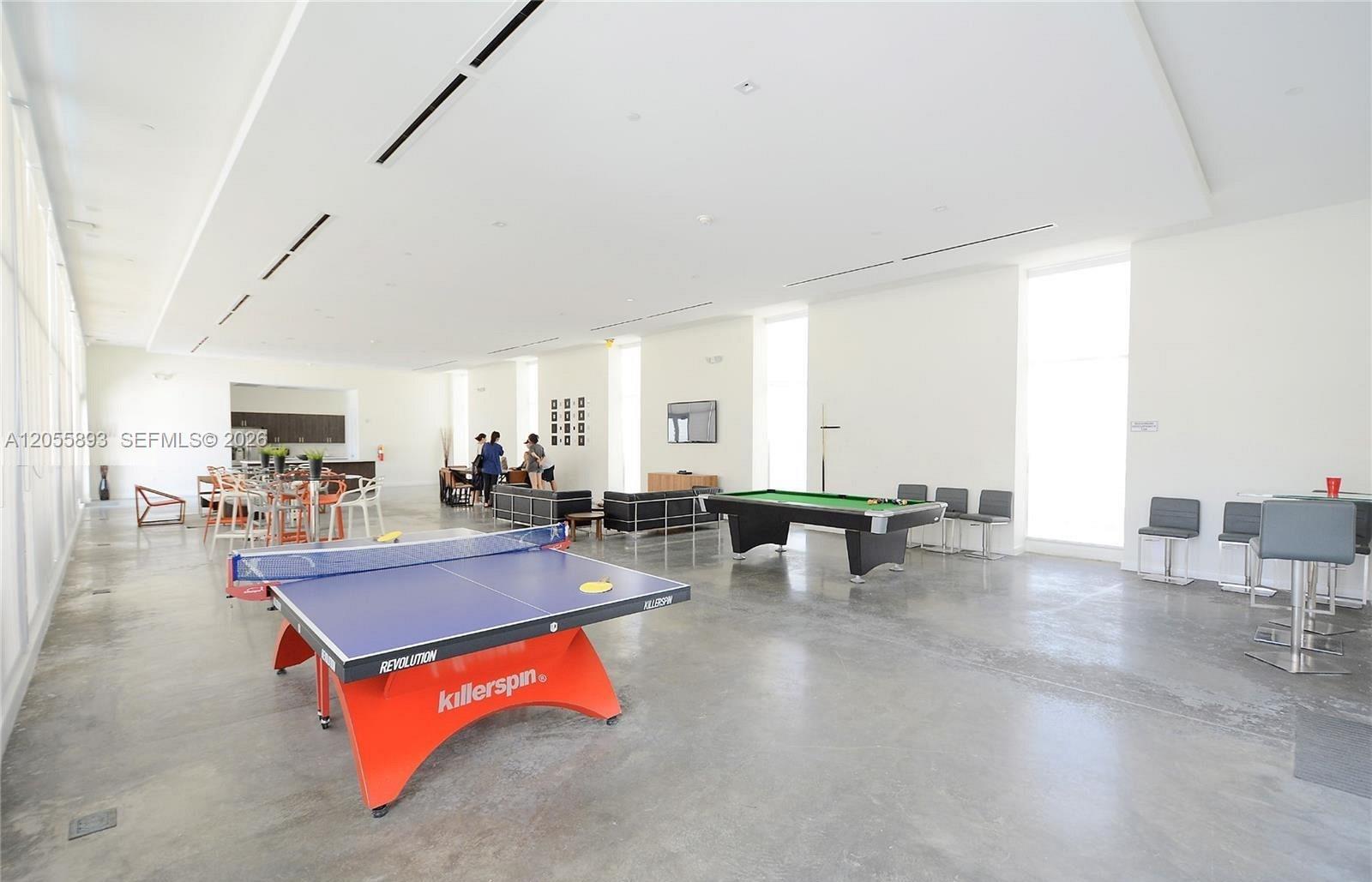 14951 Royal Oaks Lane