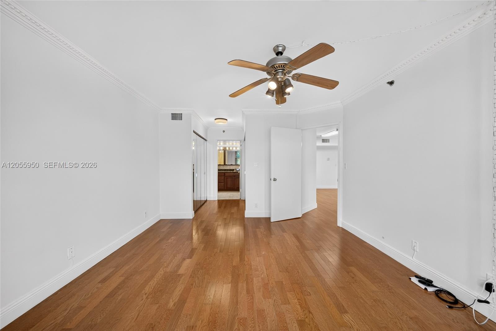 3600 Mystic Pointe Drive