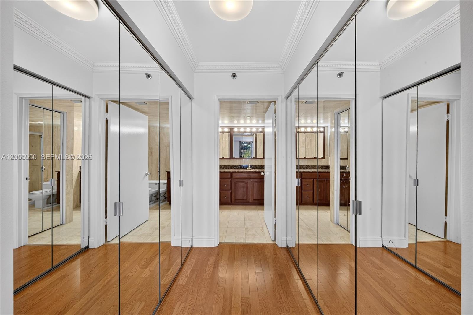 3600 Mystic Pointe Drive