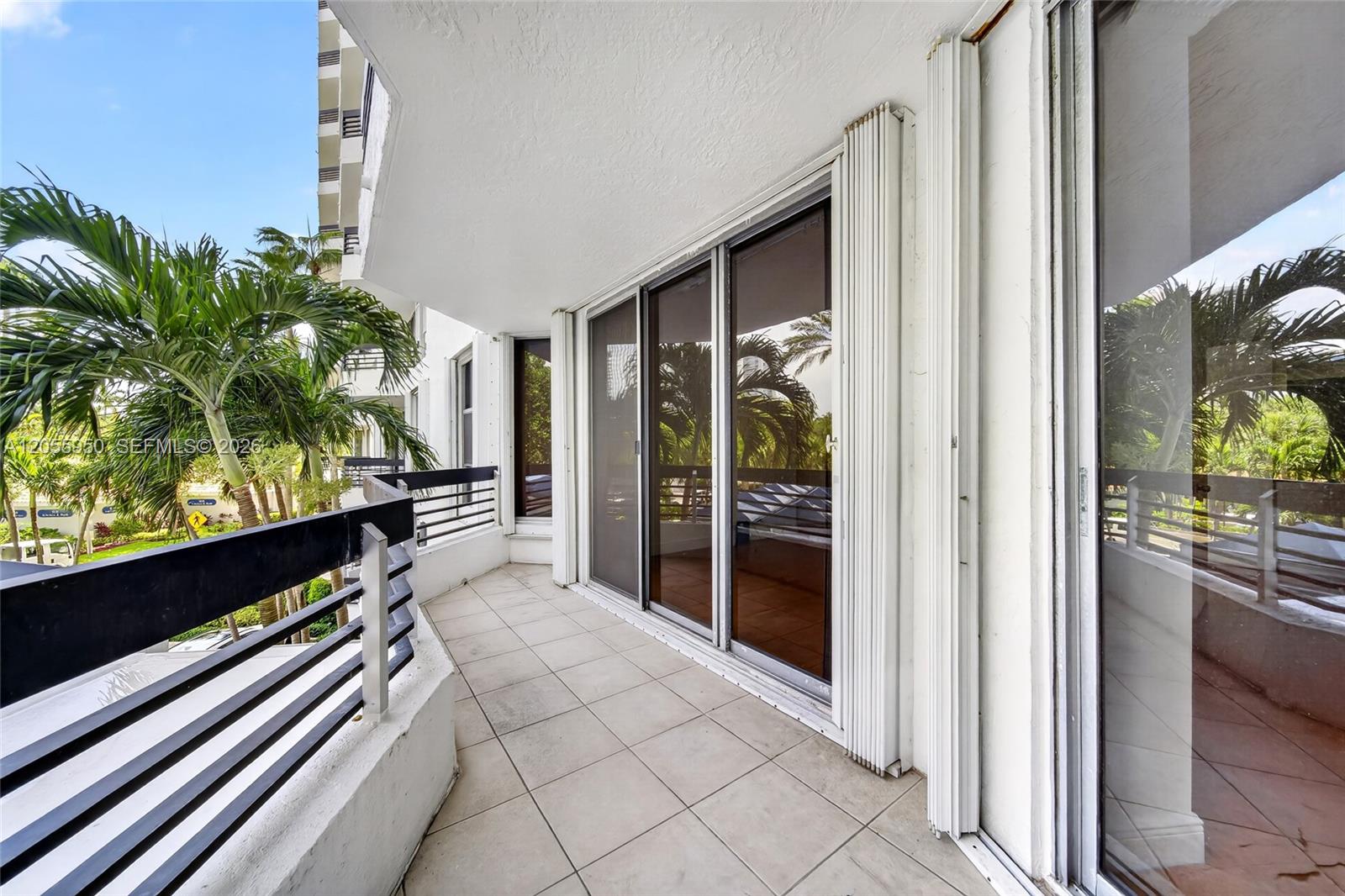 3600 Mystic Pointe Drive