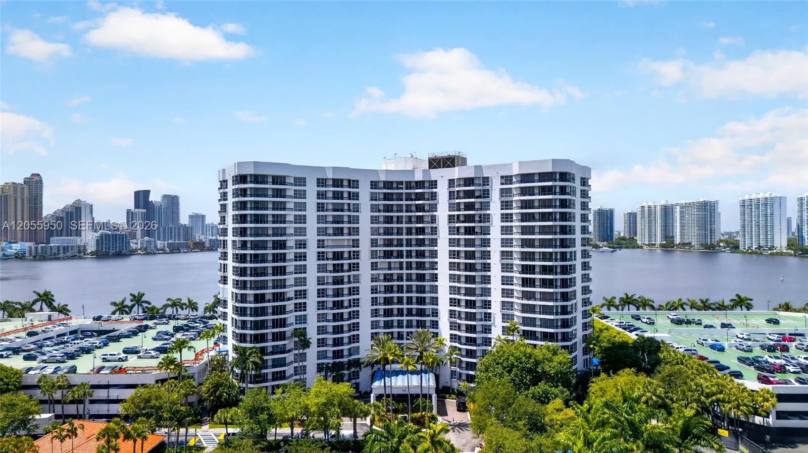 3600 Mystic Pointe Drive