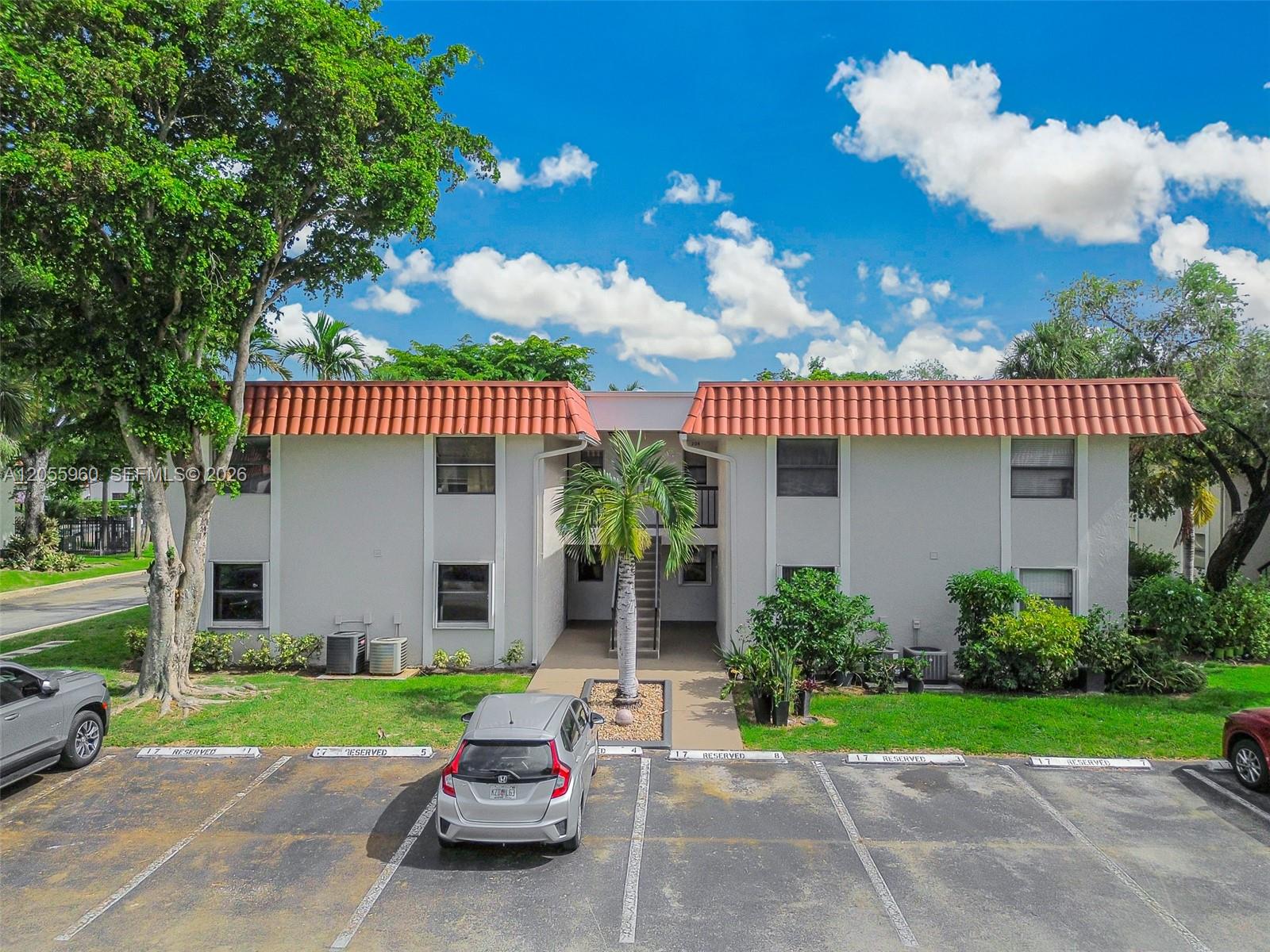 9732 Hammocks Boulevard