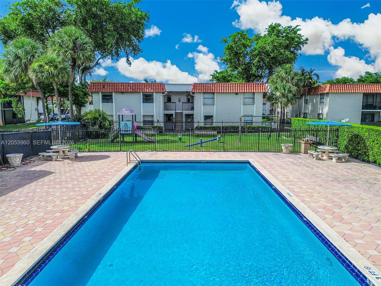 9732 Hammocks Boulevard