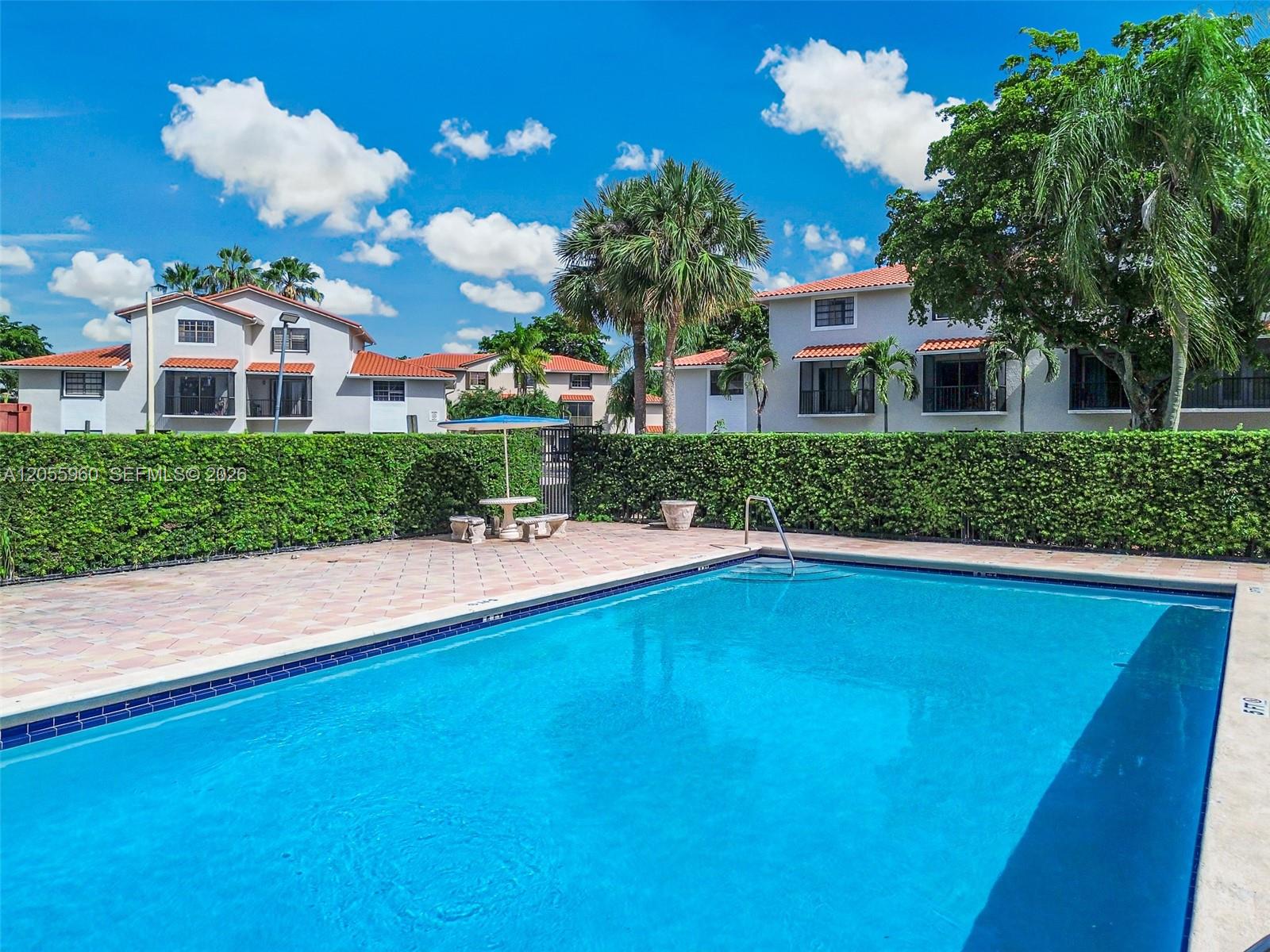 9732 Hammocks Boulevard