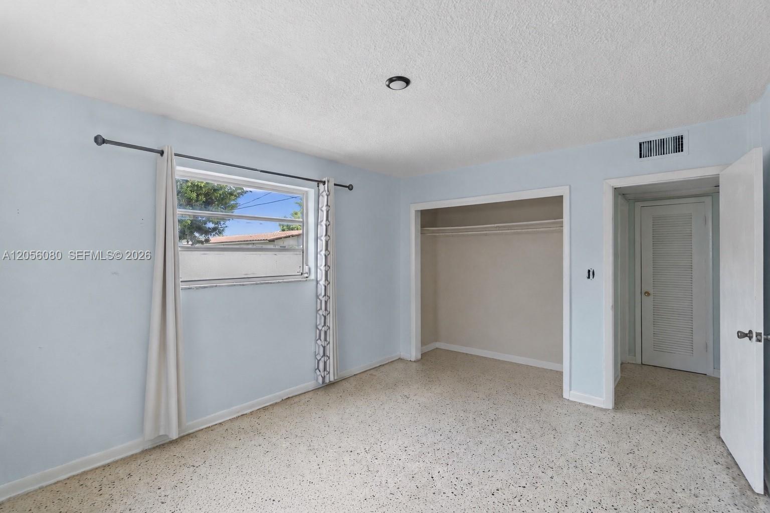 1250 W 26th Place