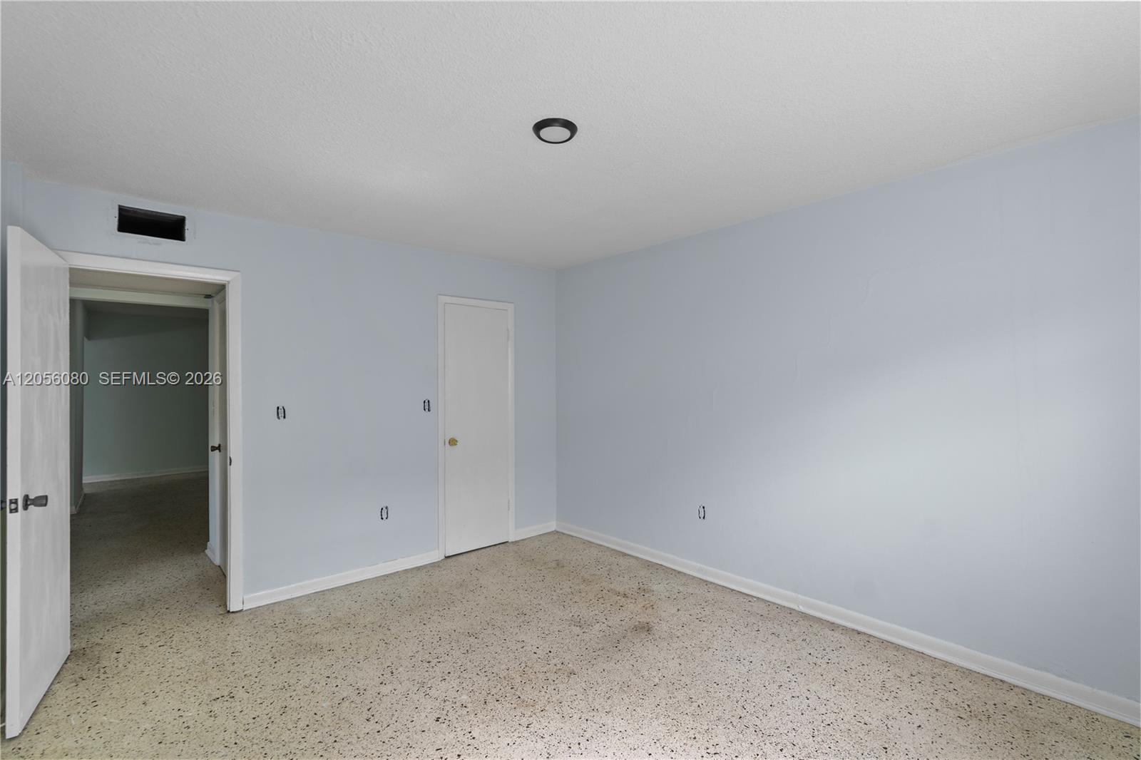 1250 W 26th Place
