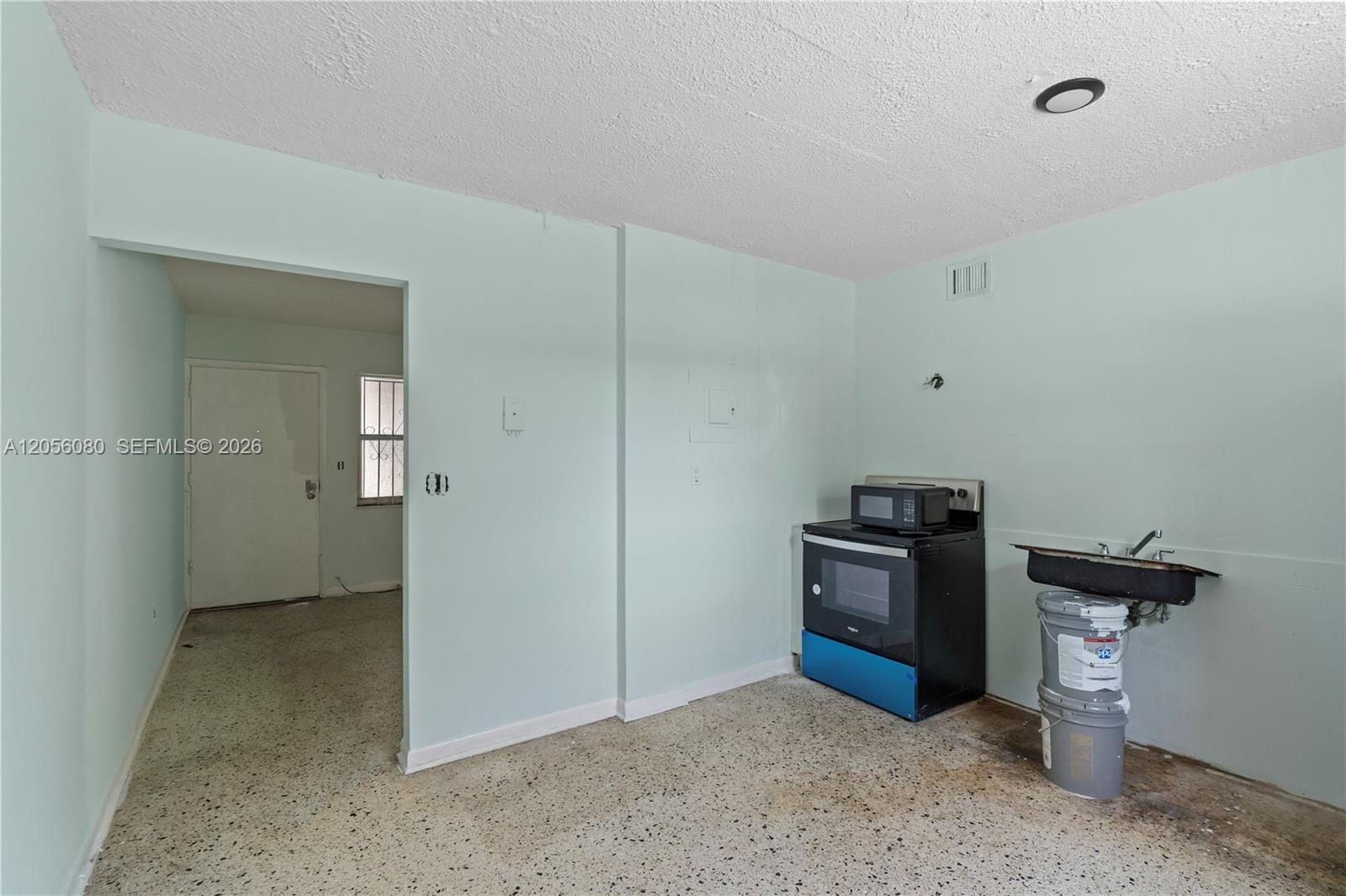 1250 W 26th Place