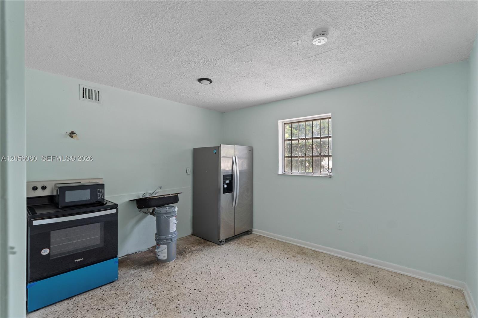 1250 W 26th Place