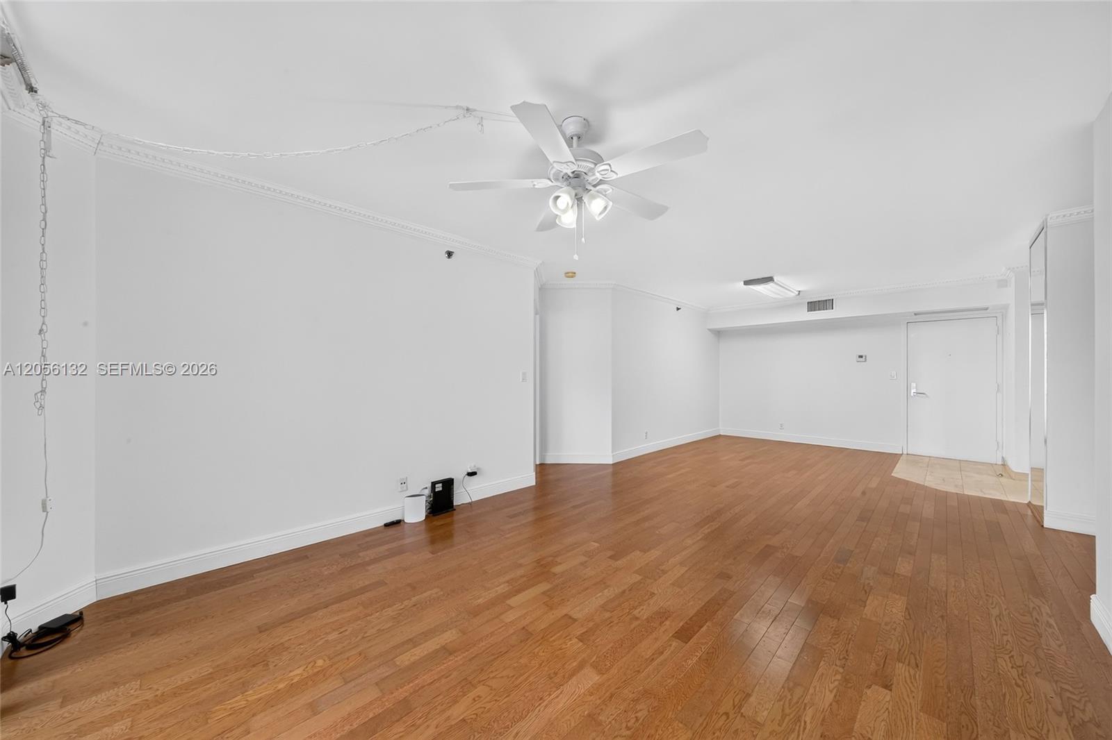 3600 Mystic Pointe Drive
