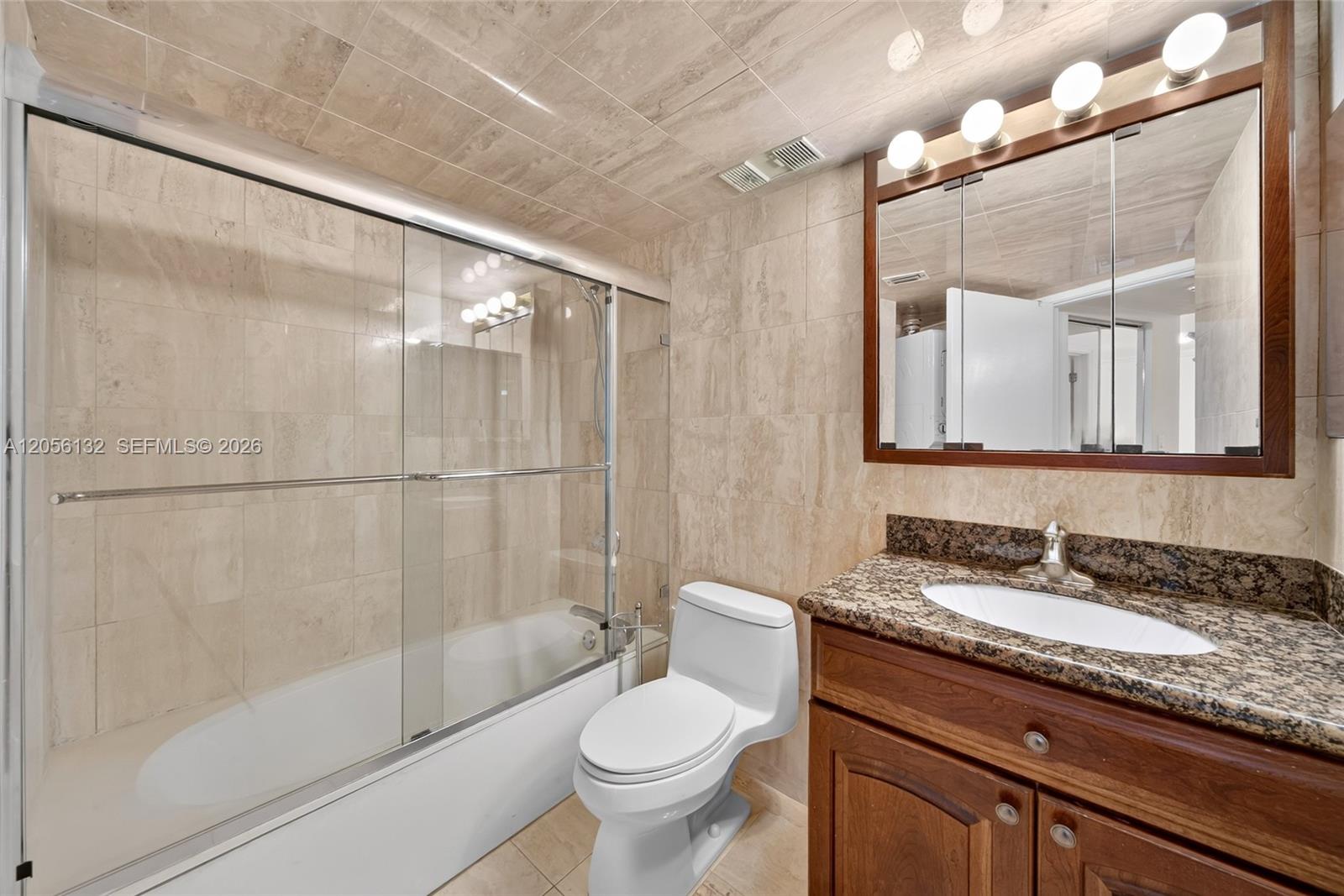 3600 Mystic Pointe Drive