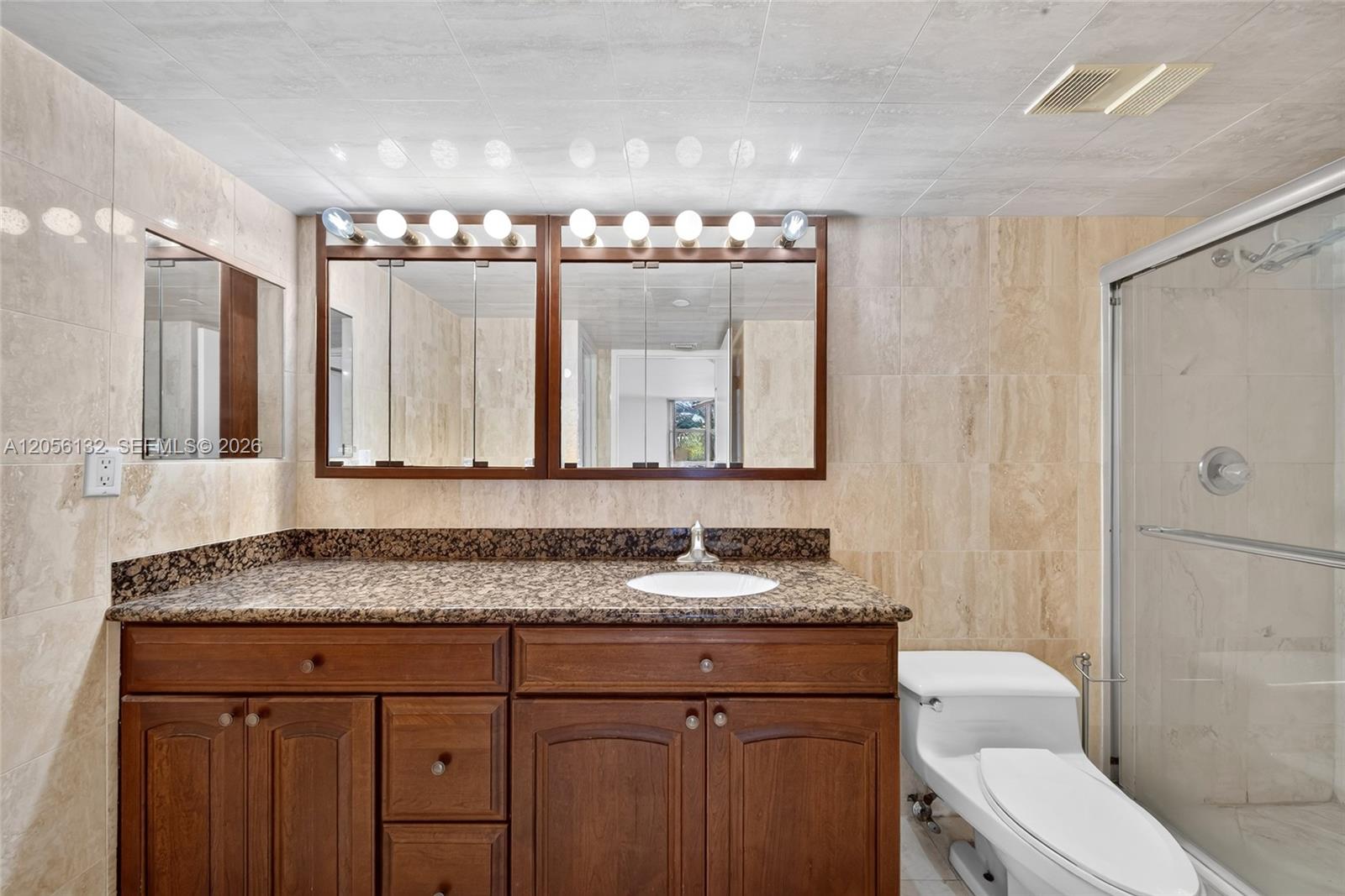 3600 Mystic Pointe Drive