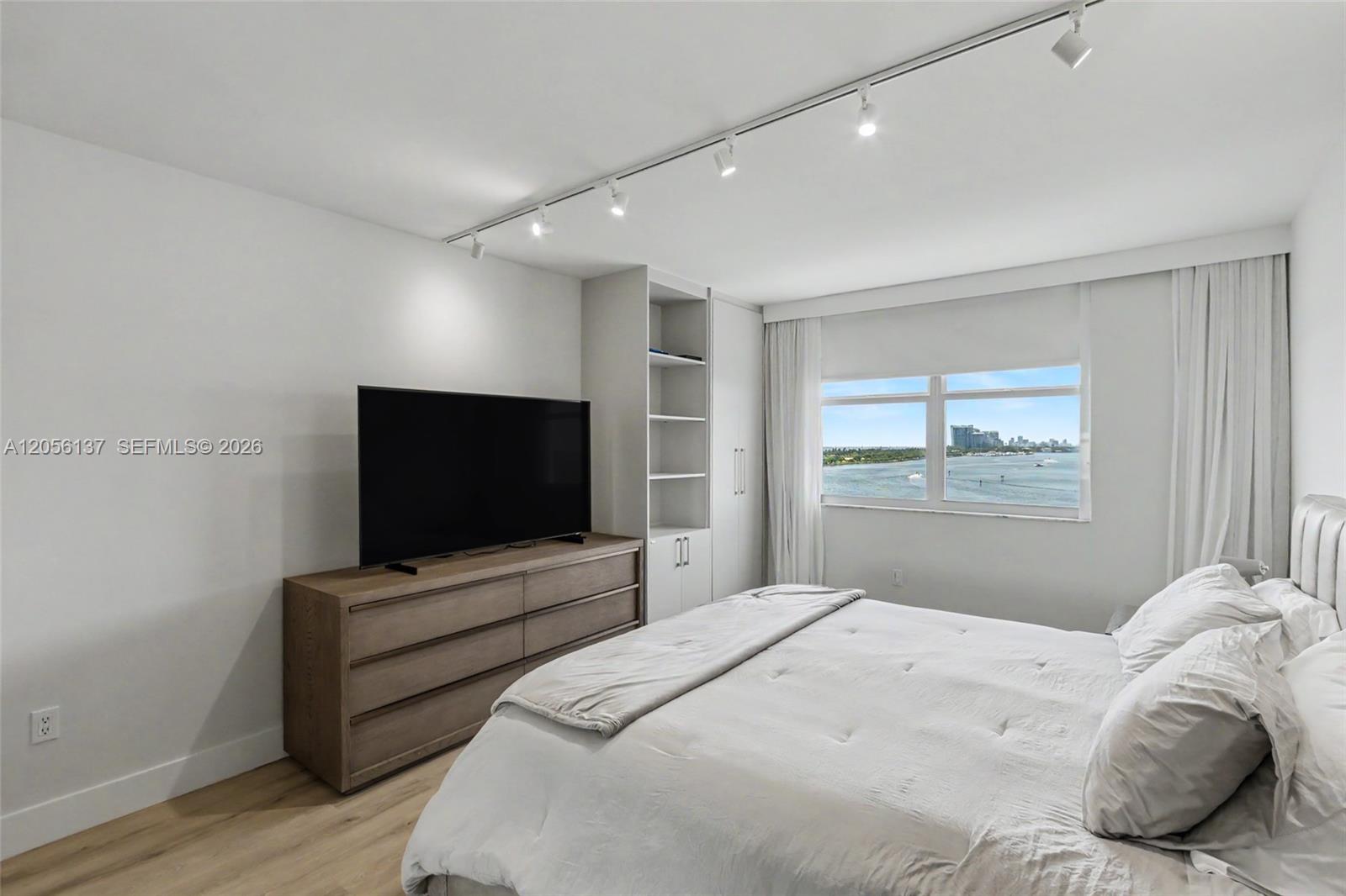 500 Bayview Drive