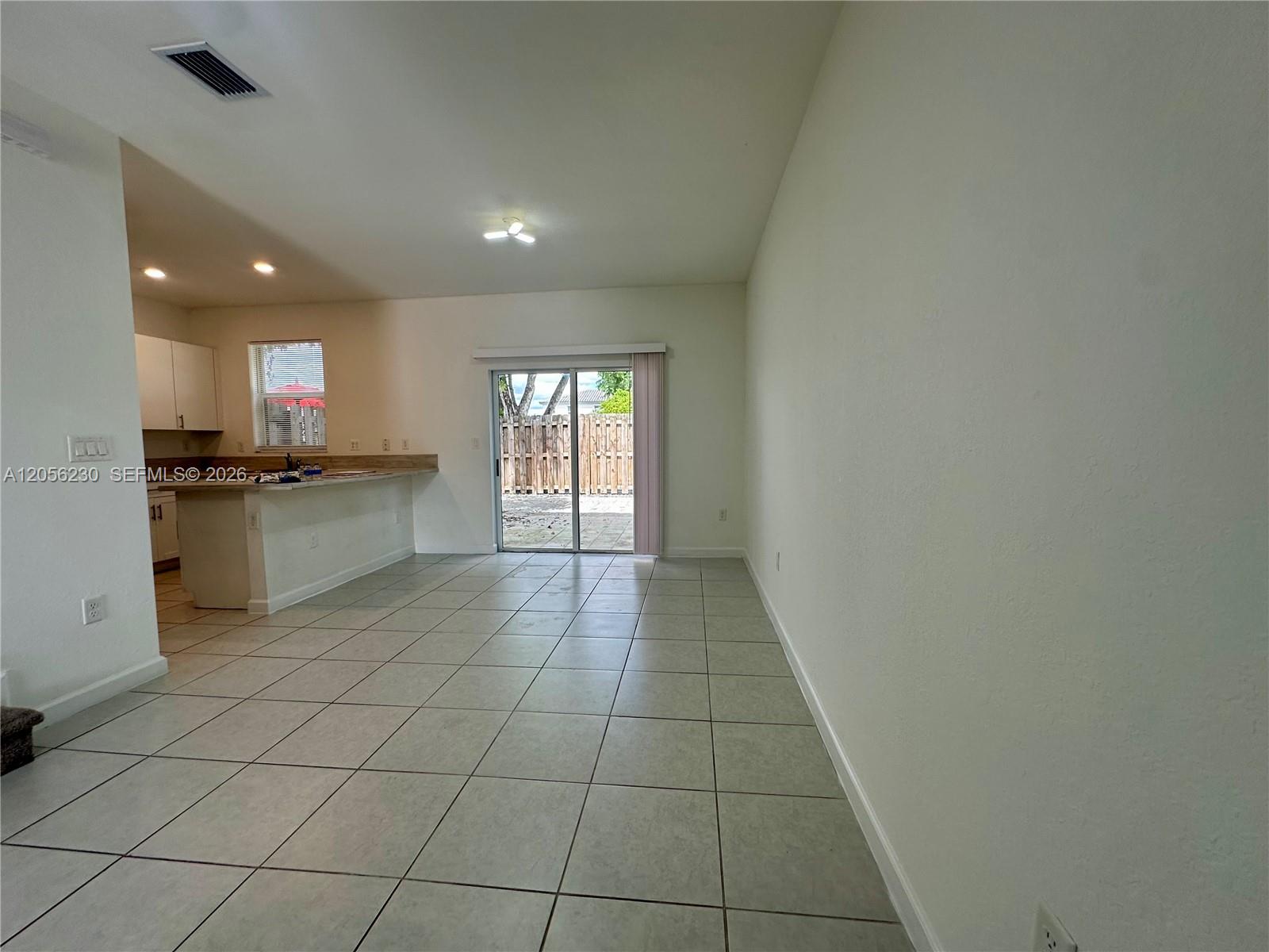 2737 SE 17th Street