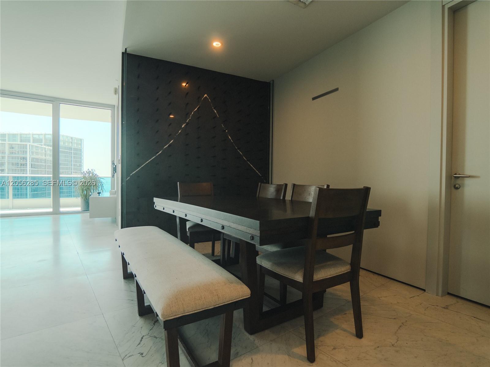 200 Biscayne Boulevard Way