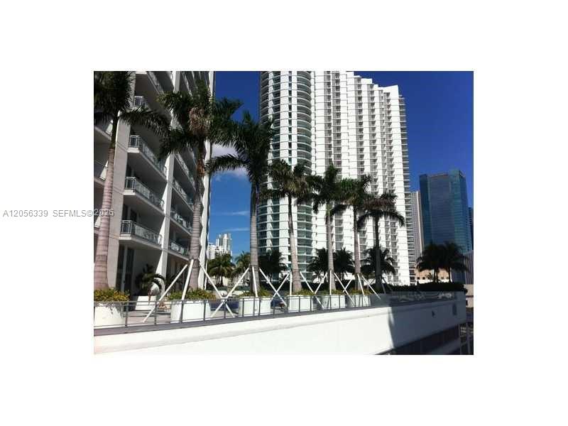 350 S Miami Avenue