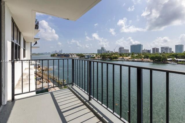 10101 E Bay Harbor Drive