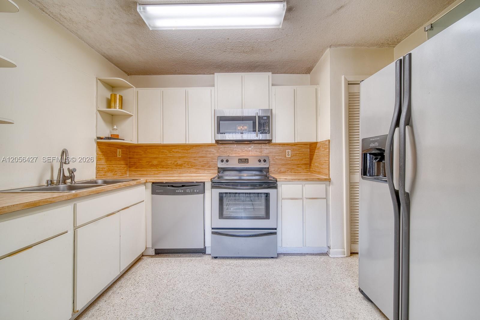 6335 SW 31st Street
