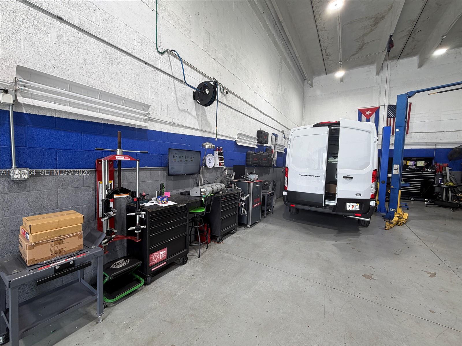 Mechanic Shop NW Mechanic Shop For Sale