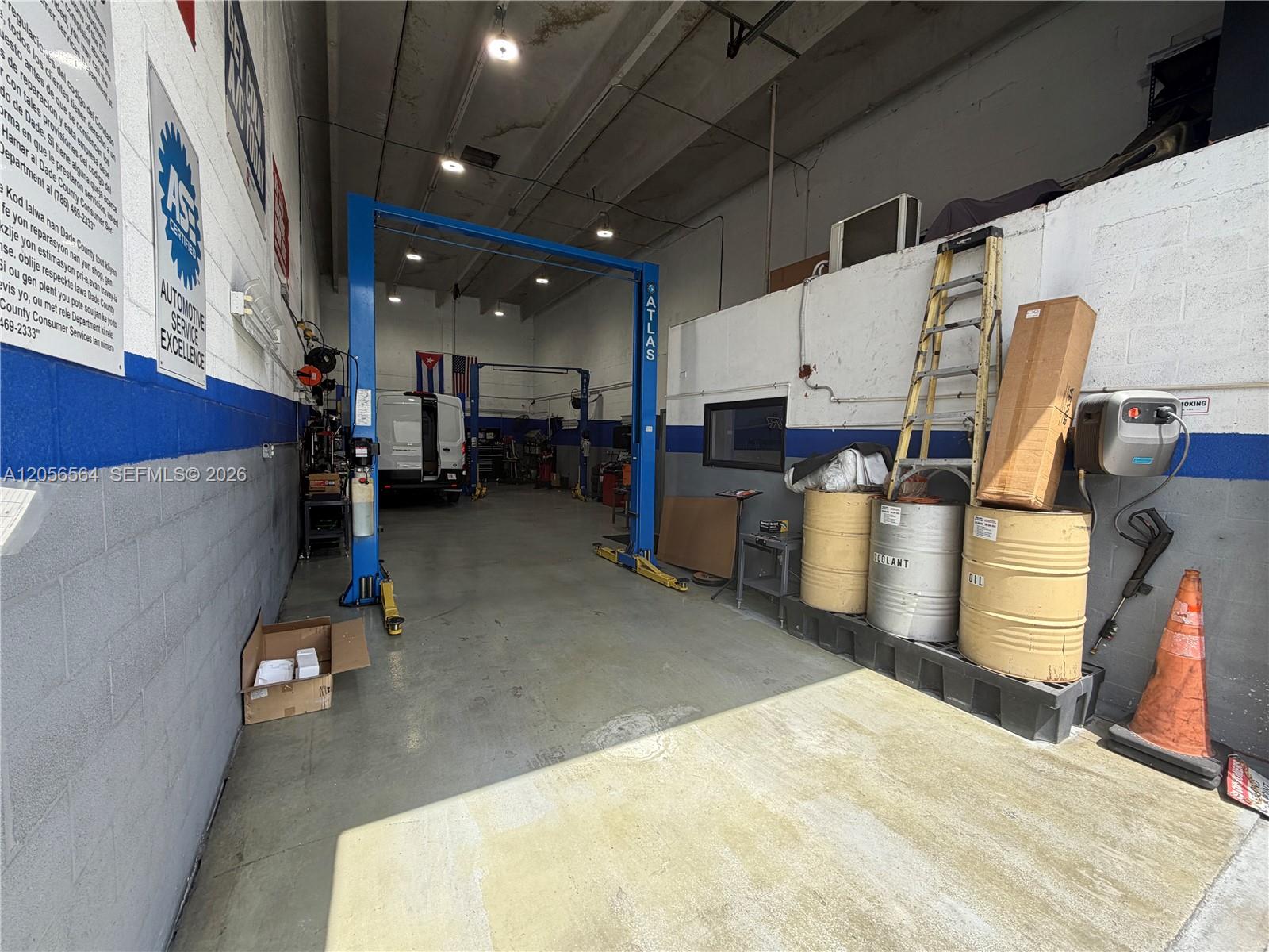Mechanic Shop NW Mechanic Shop For Sale