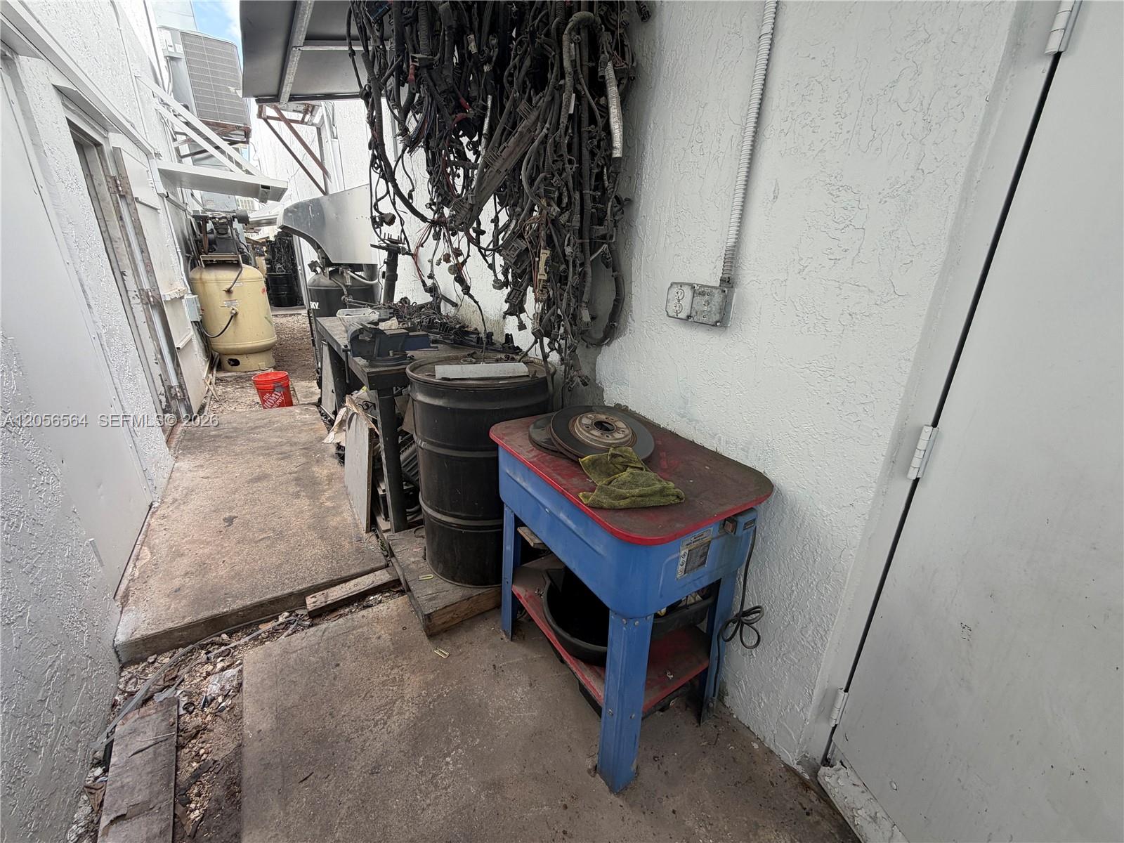 Mechanic Shop NW Mechanic Shop For Sale