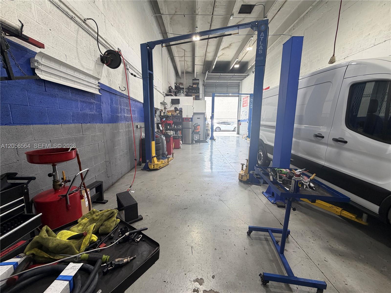 Mechanic Shop NW Mechanic Shop For Sale