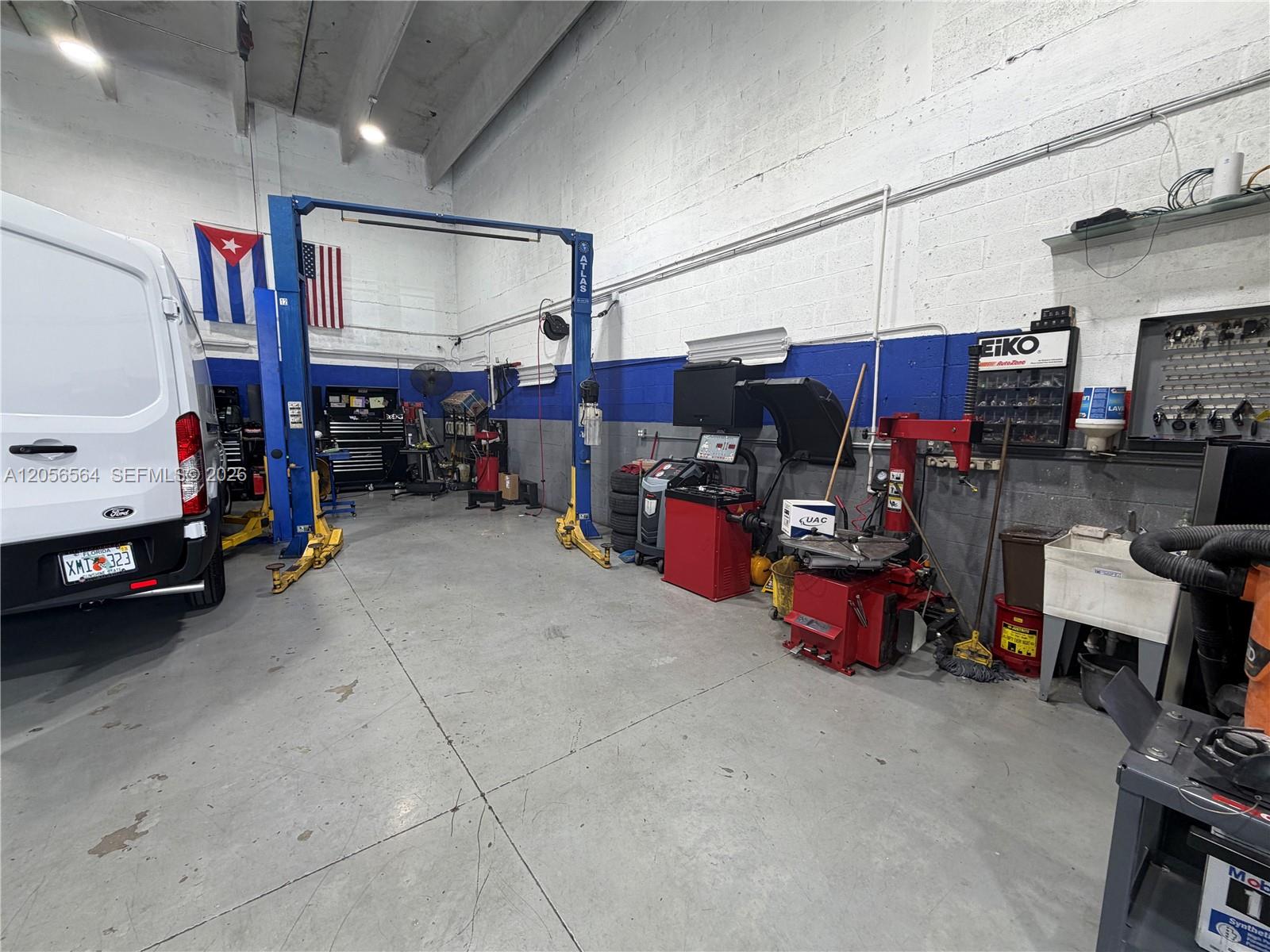 Mechanic Shop NW Mechanic Shop For Sale