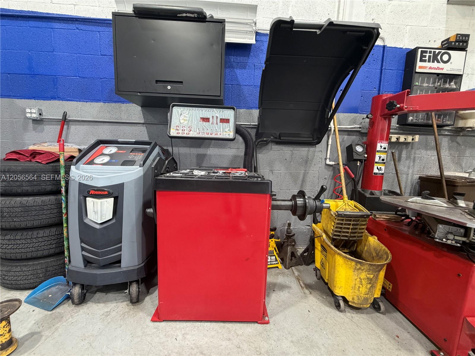 Mechanic Shop NW Mechanic Shop For Sale
