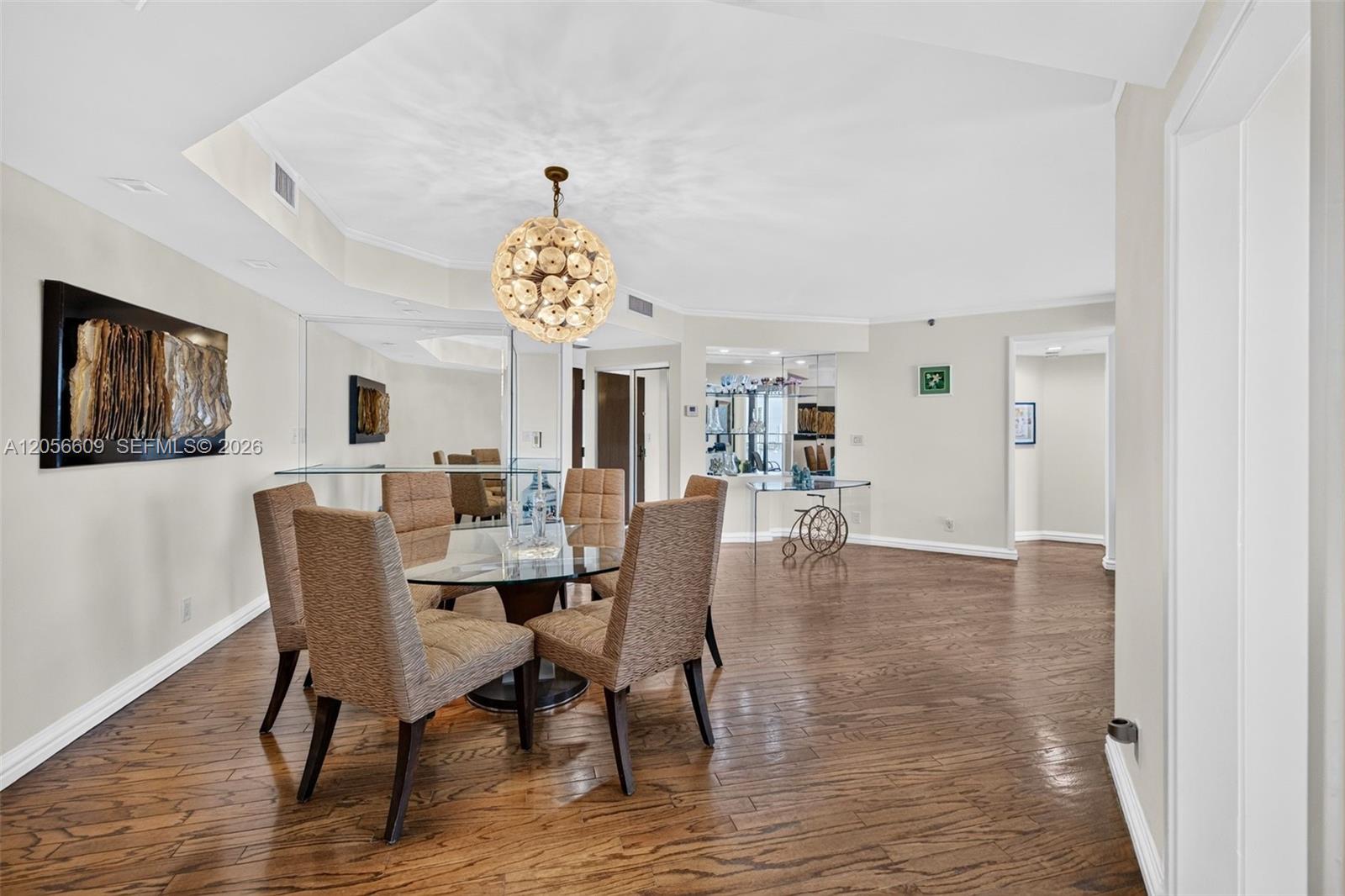 2800 Island Boulevard