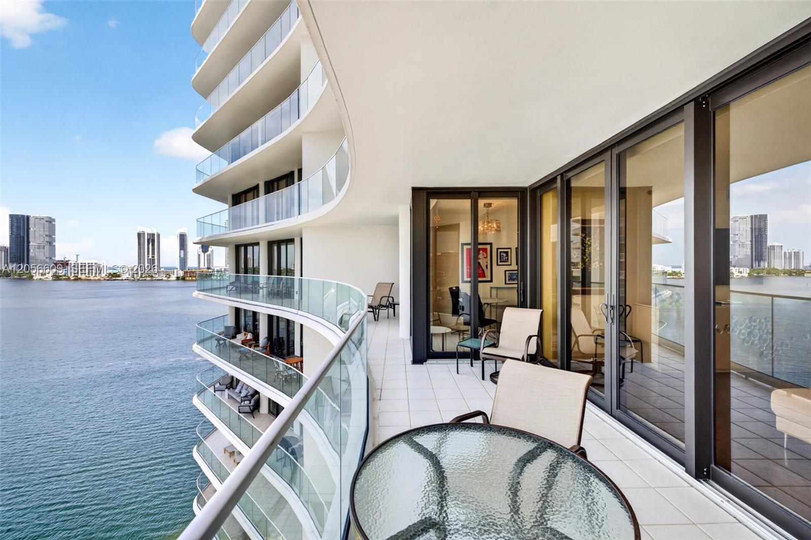 2800 Island Boulevard