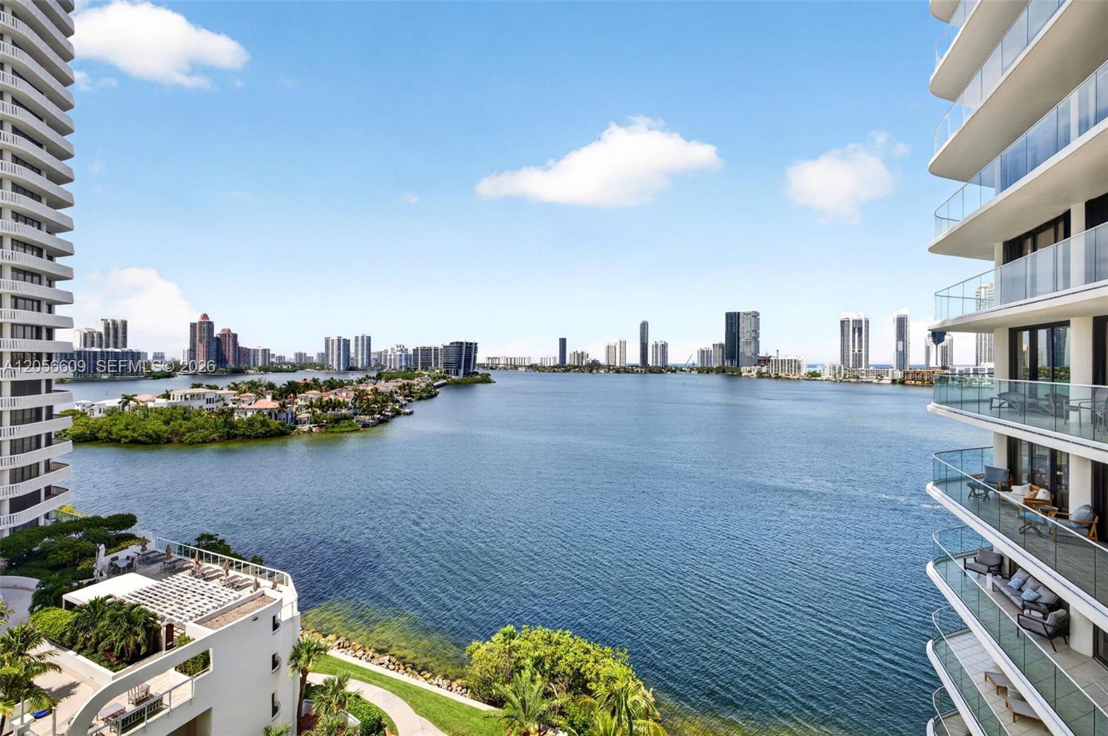 2800 Island Boulevard