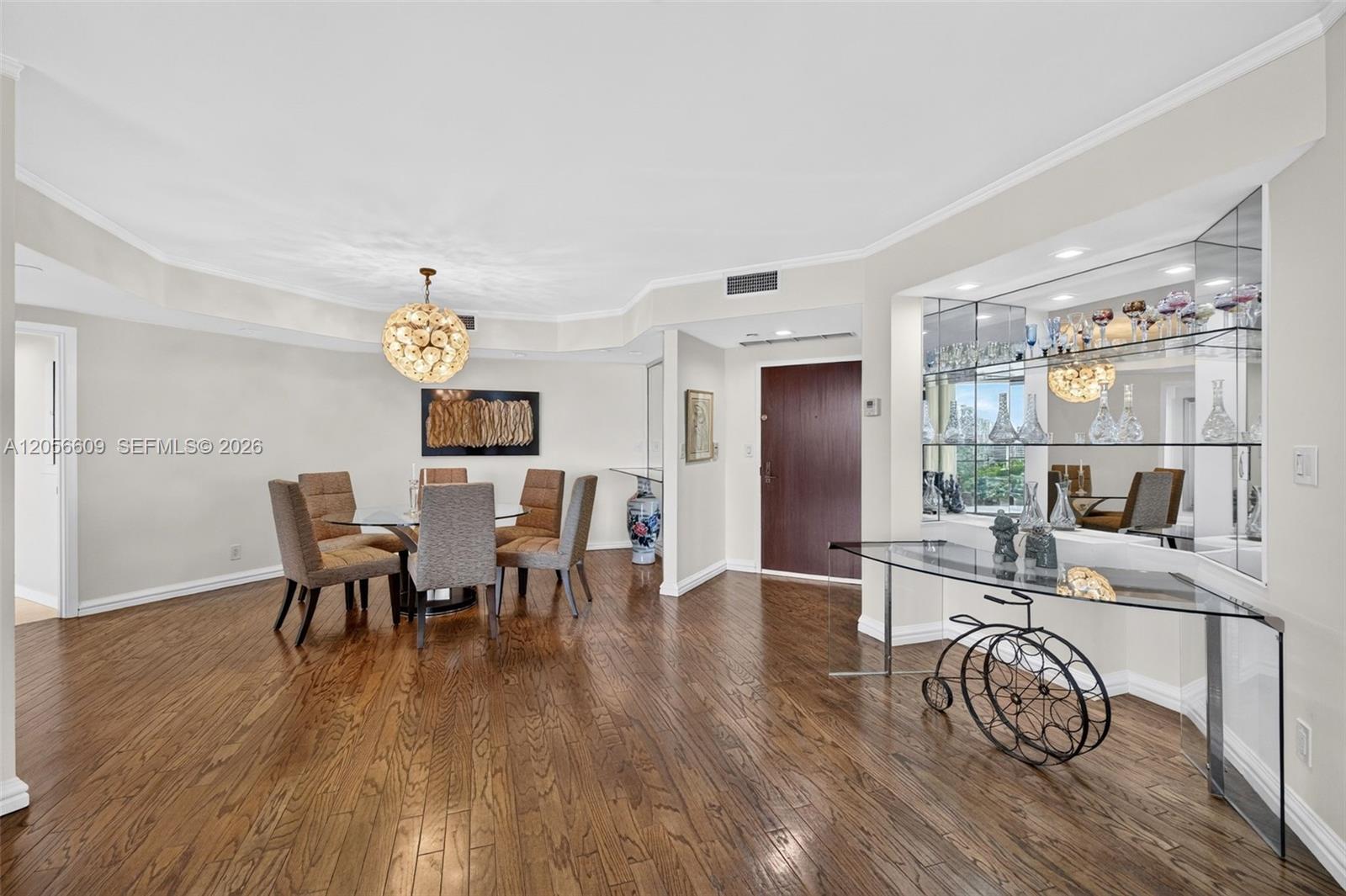 2800 Island Boulevard