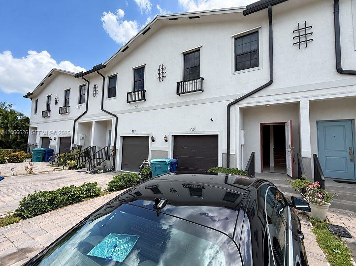 721 SW 11th Street