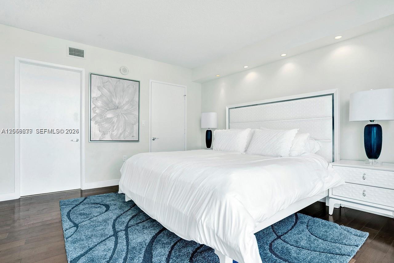 150 Sunny Isles Boulevard