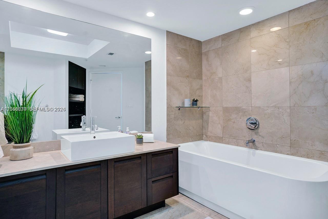150 Sunny Isles Boulevard