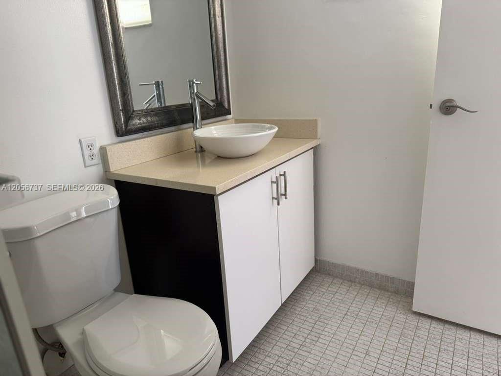17011 N Bay Road