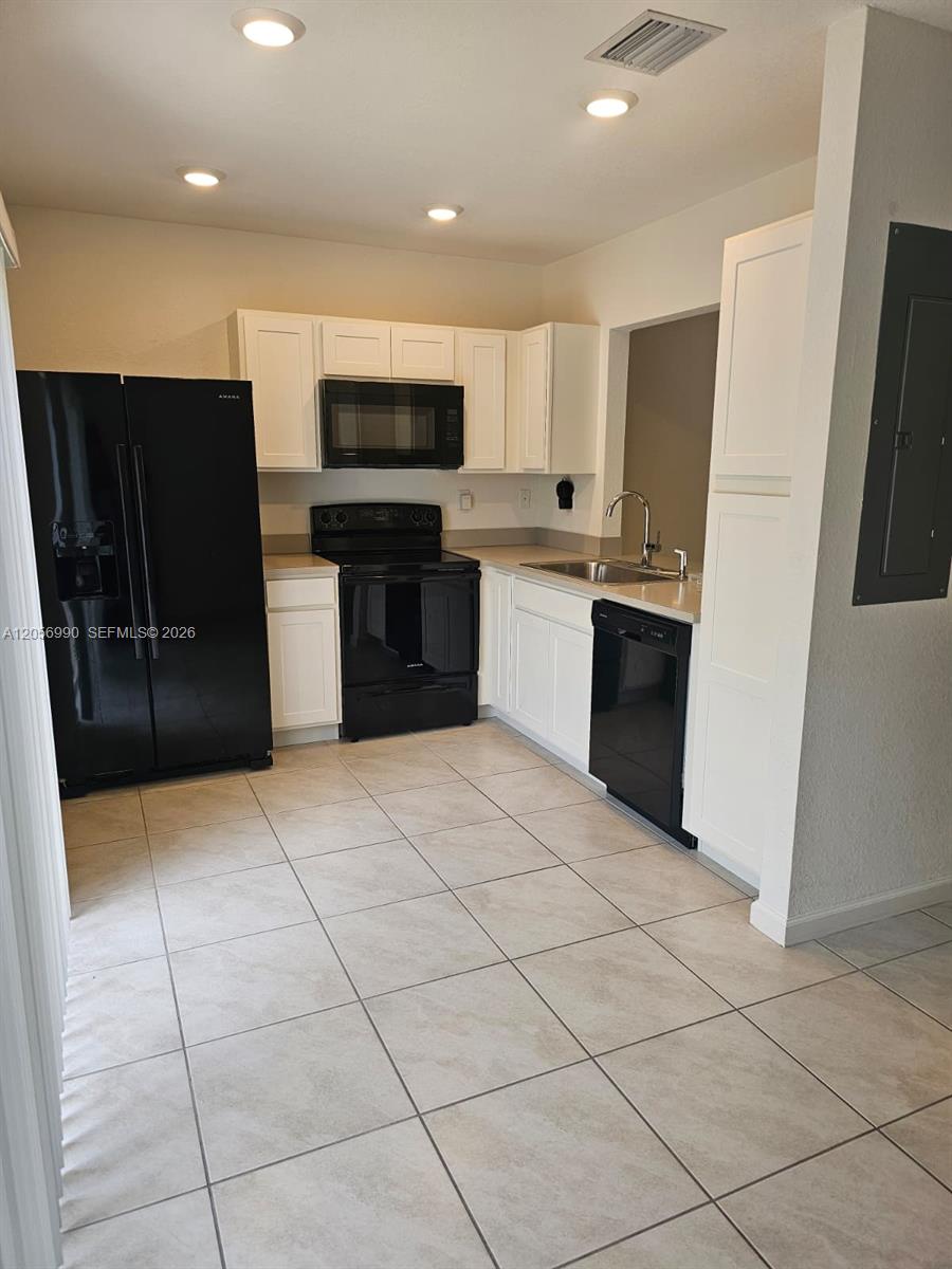 561 NE 5th Street