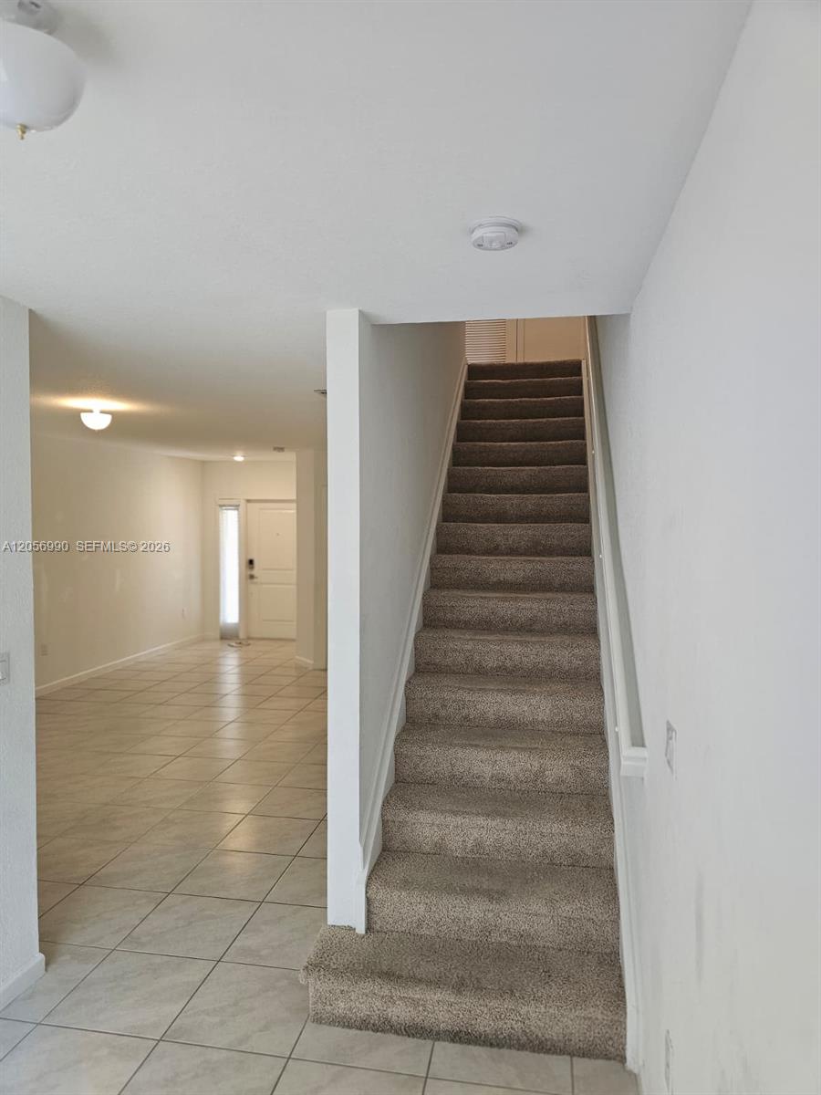 561 NE 5th Street